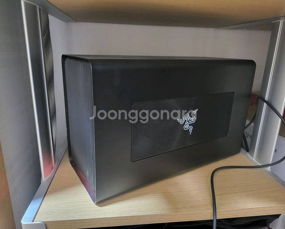 레이저코어 X 크로마+XFX RX5700XT 팝니다.--0