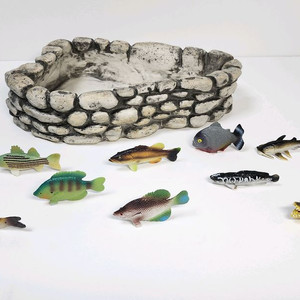 미니 연못 수반(도기 재질)+물고기 모형 판매합니다