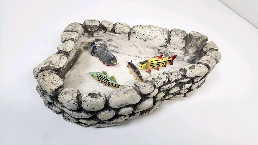 미니 연못 수반(도기 재질)+물고기 모형 판매합니다--1