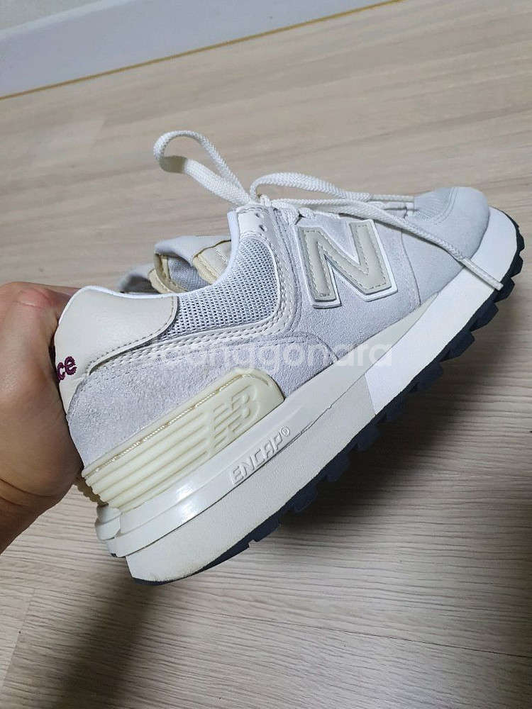 뉴발란스 574 레거시 아이보리 운동화 235--5