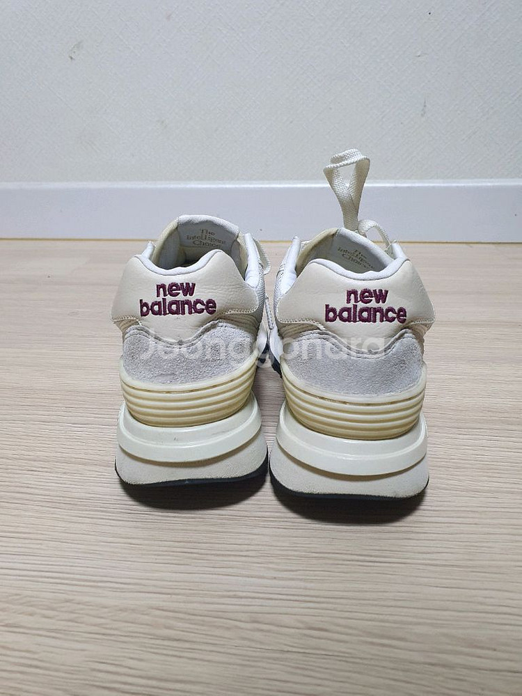 뉴발란스 574 레거시 아이보리 운동화 235--4