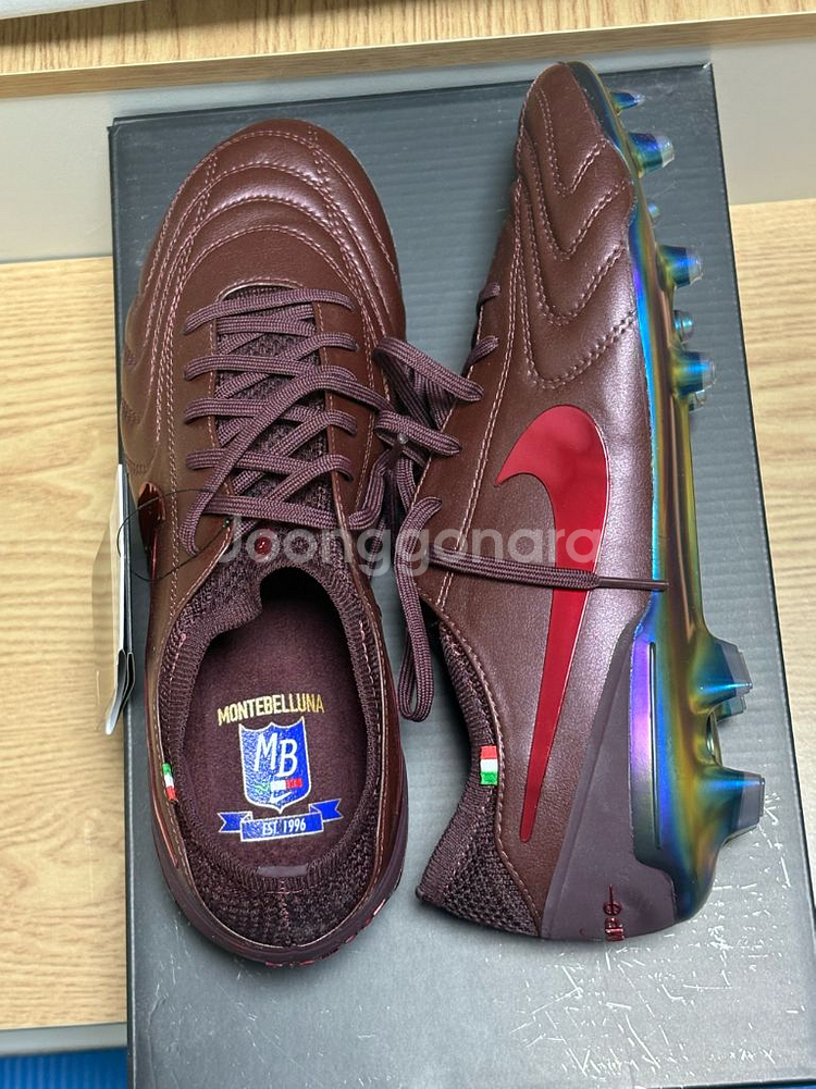 나이키 티엠포 레전드10 몬테벨루나 사이즈 255--0