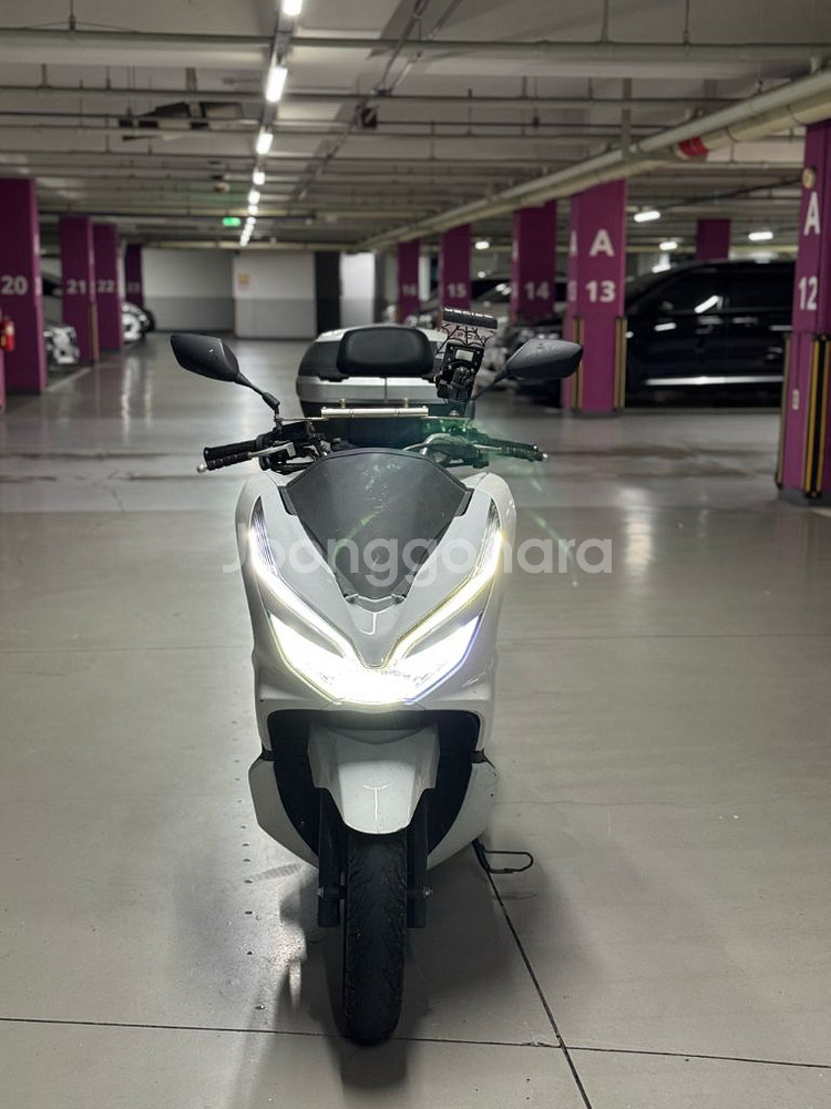 pcx125 20년식 2만키로 판매합니다--1