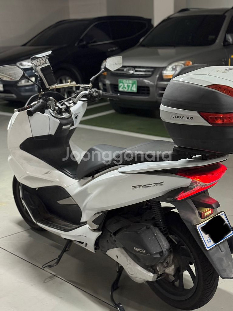 pcx125 20년식 2만키로 판매합니다--3