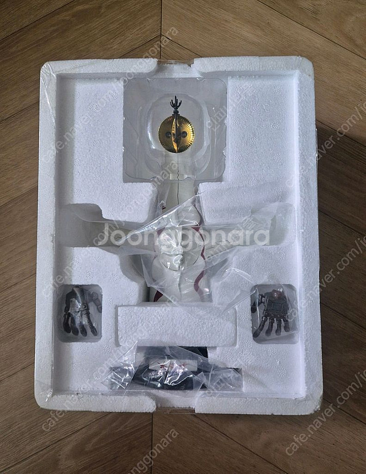 반다이 초합금 태양의 탑 로보 판매합니다--1