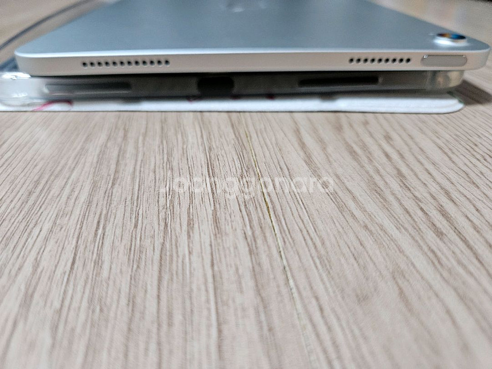 아이패드 10세대 Wi-Fi 64GB 실버 판매 합니다--7