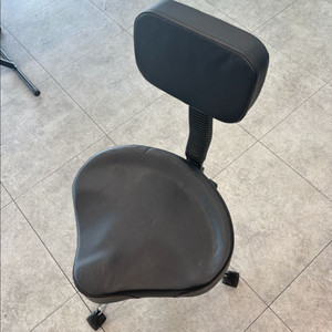 오토바이형 등받이 드럼의자 팝니다.