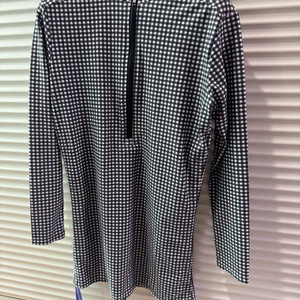 안단테나인 수영복