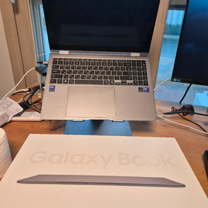 갤럭시북5프로360 (I7, 32GB, 1TB)