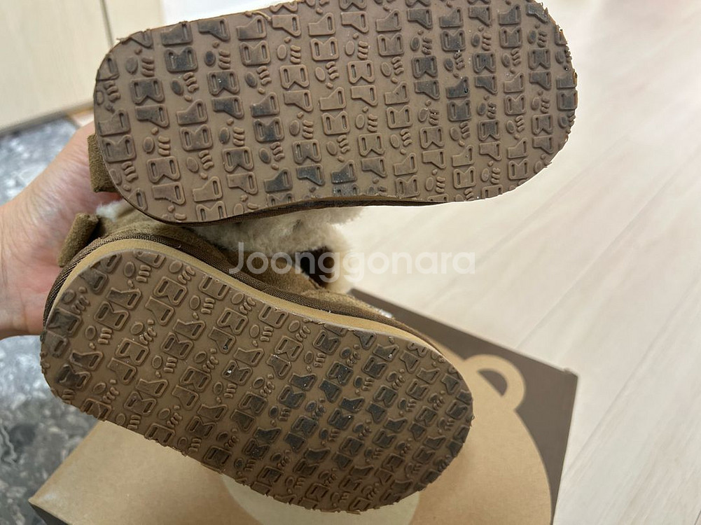 베어파우 어그130사이즈--1