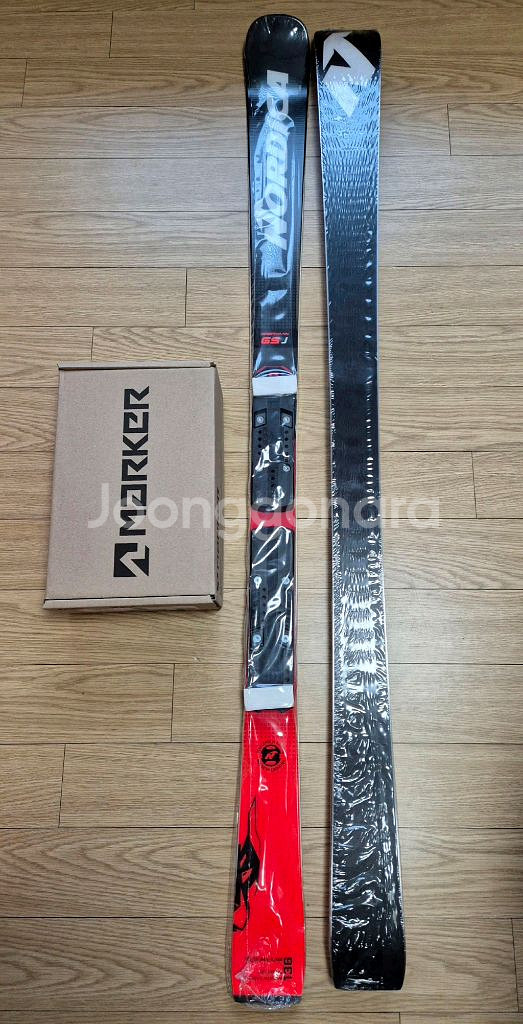 노르디카 주니어 WC 대회전스키 136cm--1