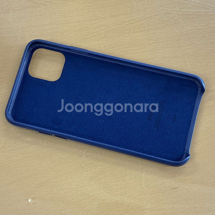 아이폰11프로 정품 가죽 케이스 새상품--1