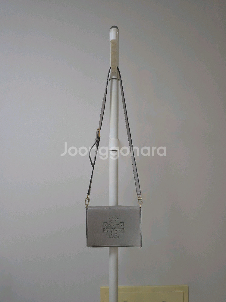 토리버치 아만다 레더 크로스백--0