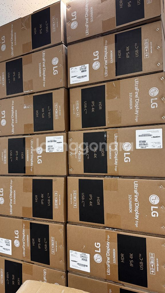 엘지4K 모니터 32인치. 32UN880K--0