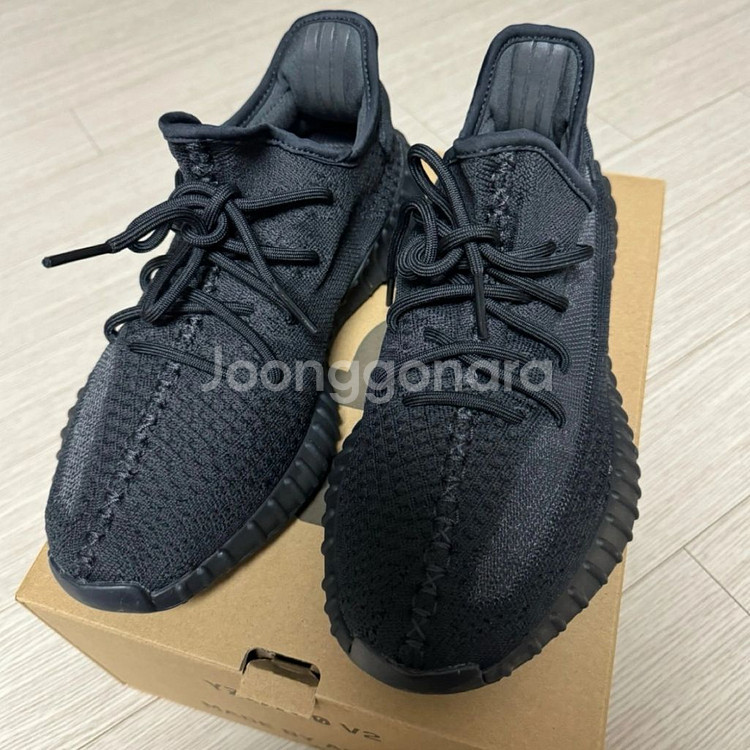 아디다스 이지부스트 350 V2 오닉스 (265mm)--0