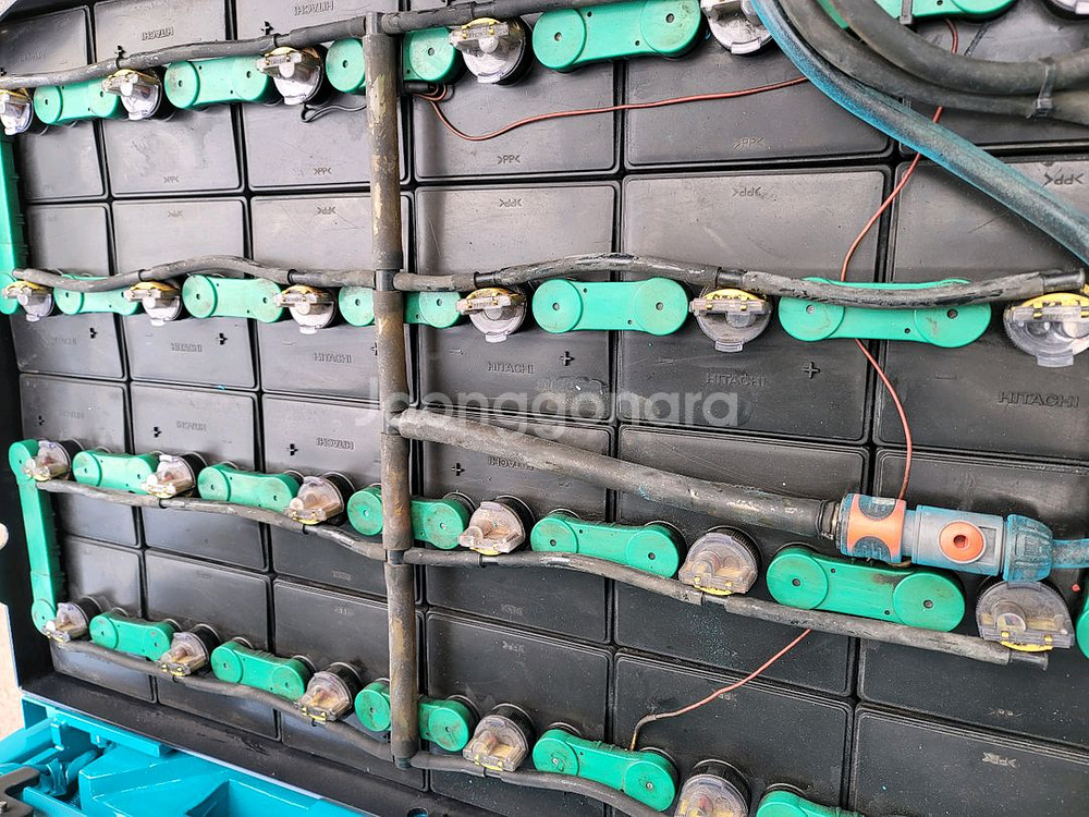 신차급 유니케리어 1.5톤 전동지게차 특가판매--5