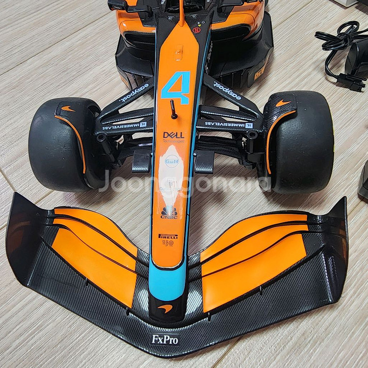 라스타 맥라렌 f1 1/12--1