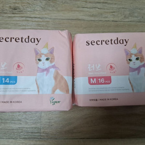 시크릿데이 생리대 러브 플러스 M 한팩당1500원
