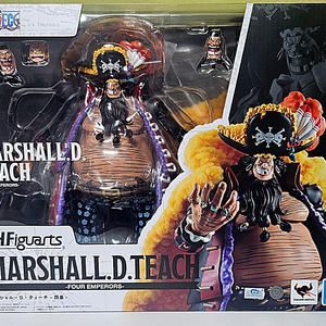 SHF 검은 수염 마샬 D. 티치 판매합니다.(미개봉)
