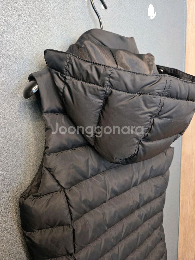 타미힐피거 패딩조끼--5