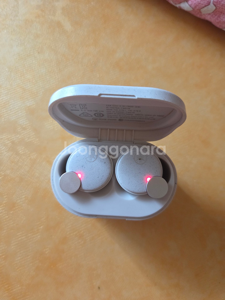 야마하 블루투스 이어폰 TW-E7B 판매합니다.--0