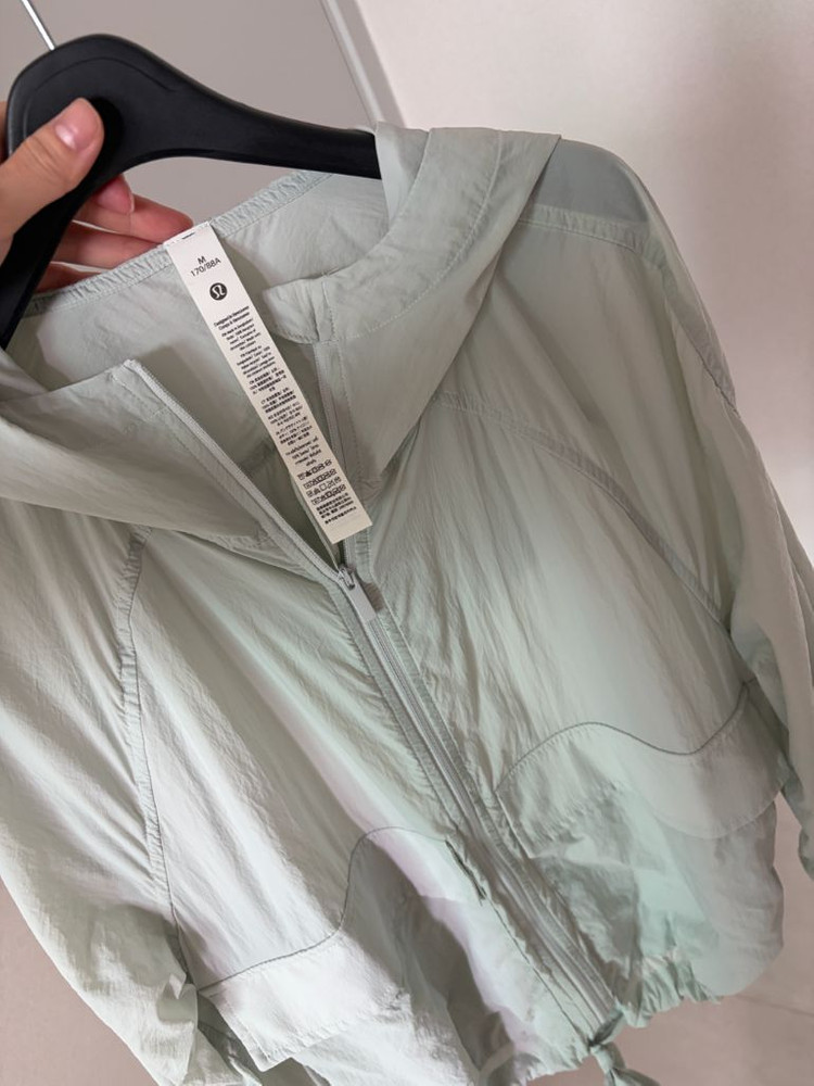 룰루레몬 후드 라이트 릴랙스 핏 재킷 (M size)--3