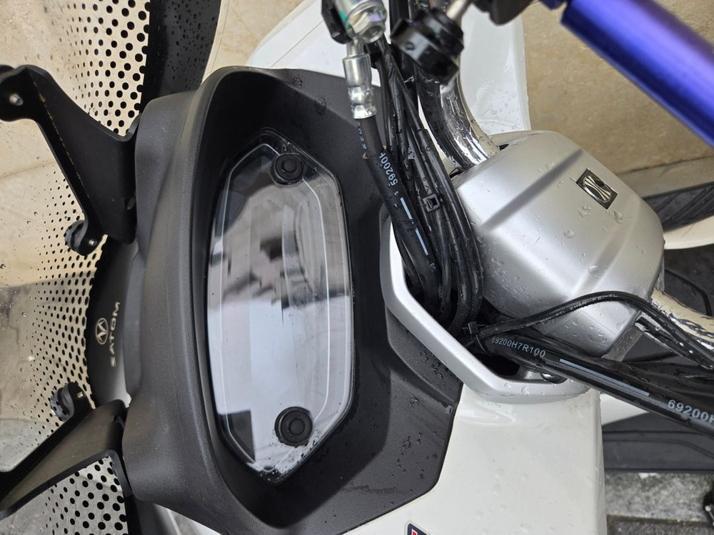 UHR125 오토바이 판매합니다. 이미지