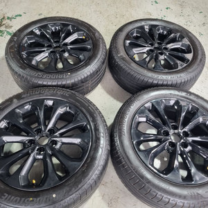 블랙 쏘렌토 18인치 휠타이어 225 55 18인치