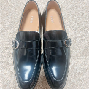 디올 남자 구두 타임리스 새싱품