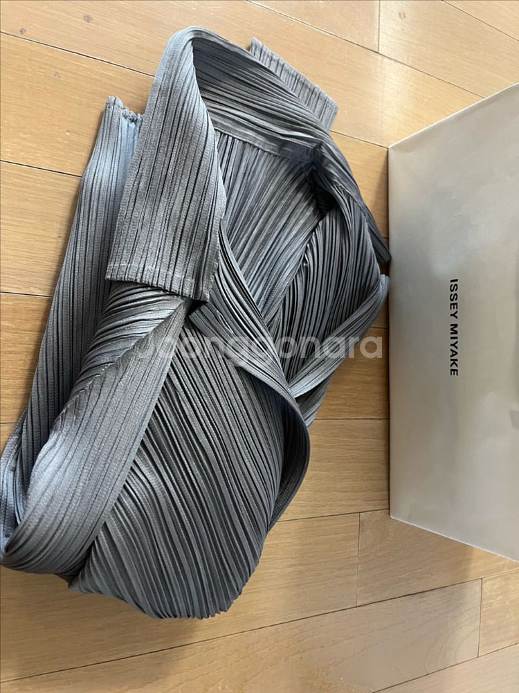 플리츠플리즈 베이직셔츠 3사이즈 선물가능--1