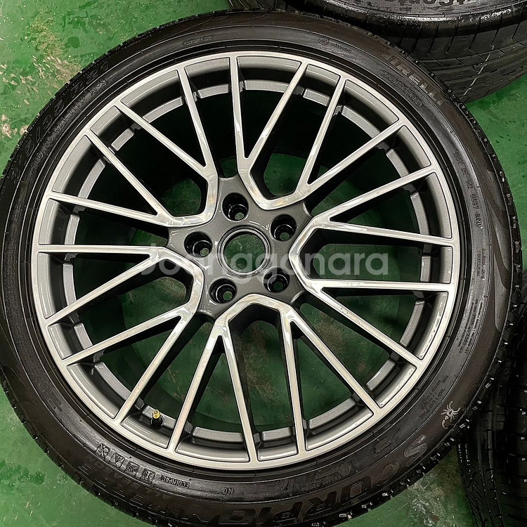 포르쉐 카이엔 21인치 휠타이어 터보 RS 스파이더--4