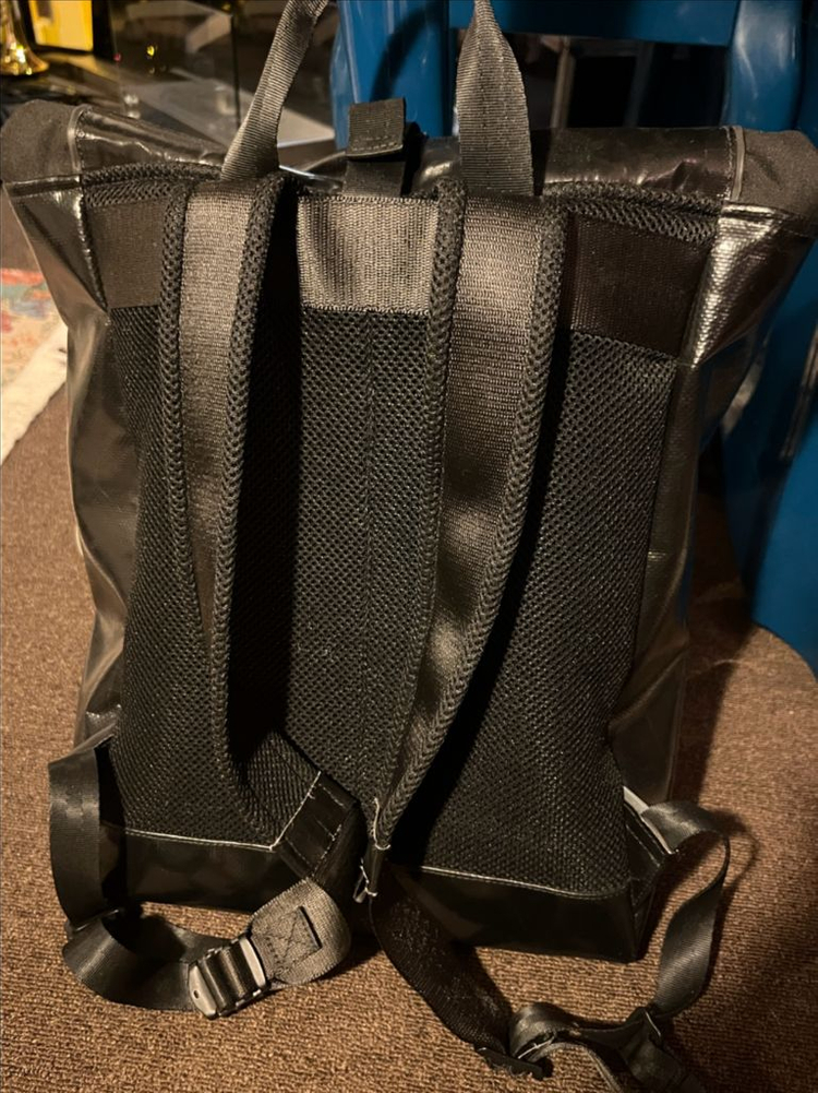 프라이탁 클랩튼 올블랙 이미지