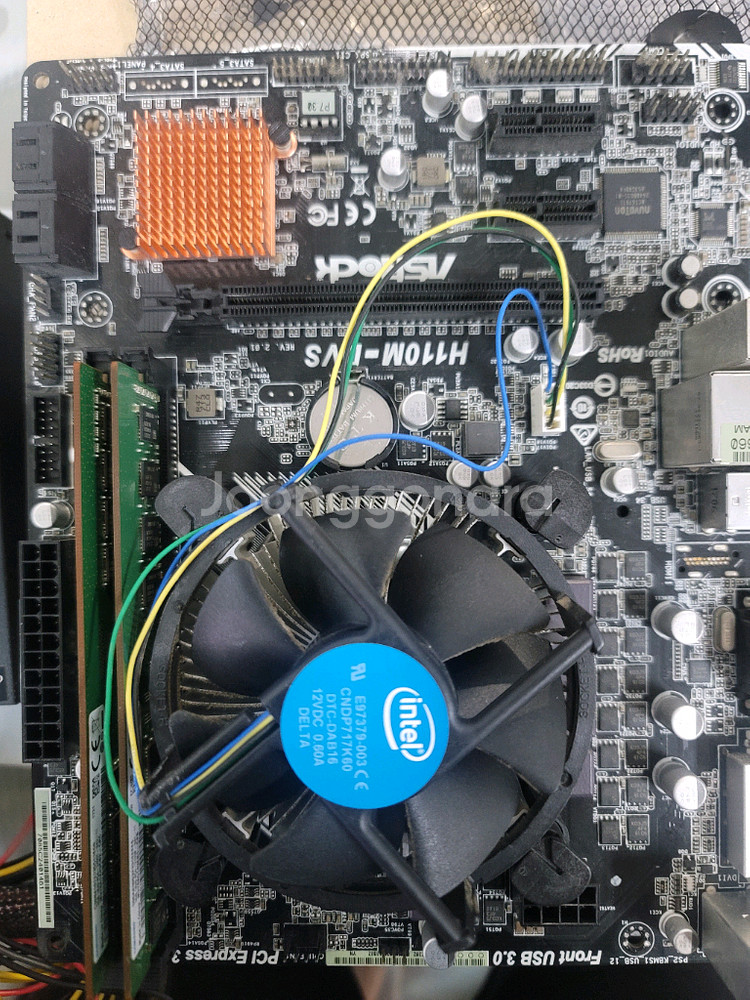 반본체 팝니다i5-7500/12g ram/600w파워--1
