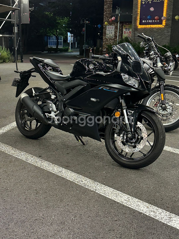 야마하 R3 24년식 블랙 신차급 판매합니다.--0