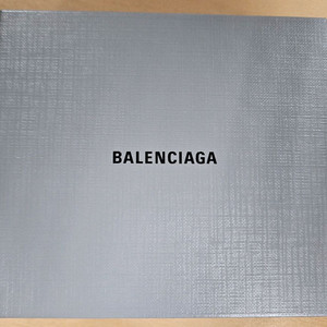 발렌시아가 반지갑 팝니다.(정품)