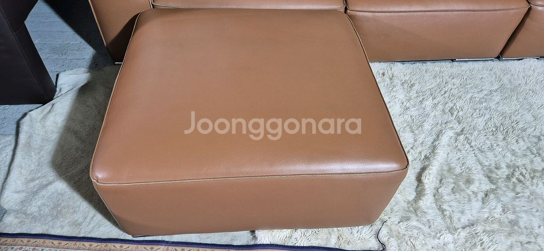 자코모 라보스 6인 슈렁큰 천연통가죽 소파(헤드업--9