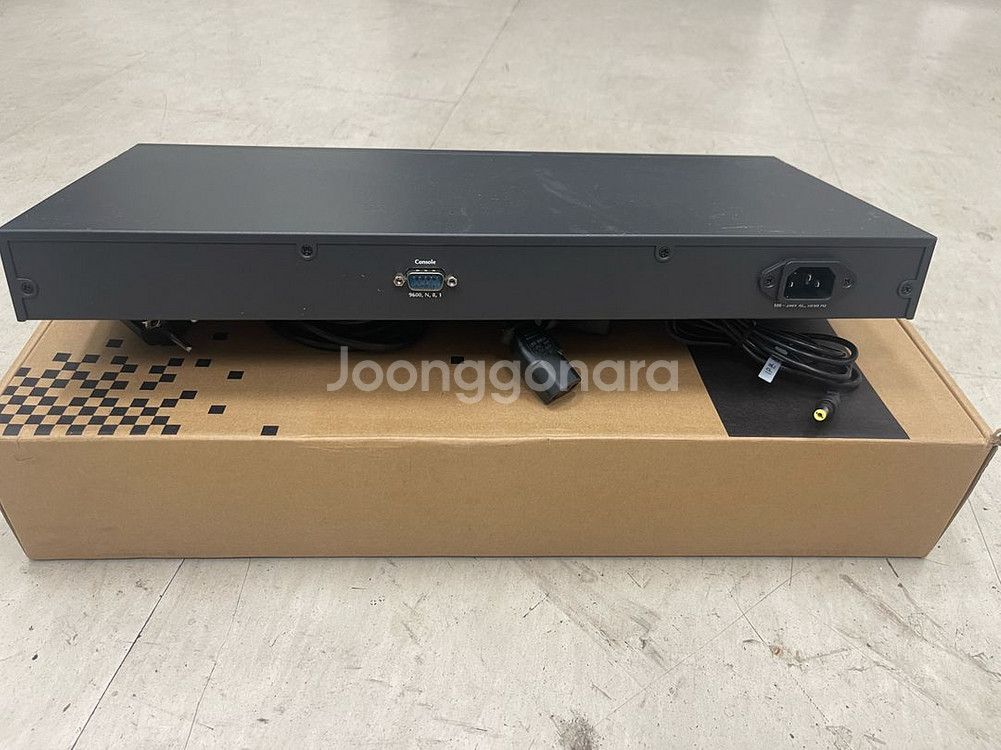 netis BT3324GR 24포트 스위치 허브--2