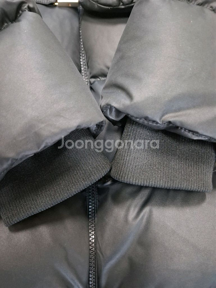 22년 베네통닥스키즈헤지스프리미엄패딩정가45만9천원--5