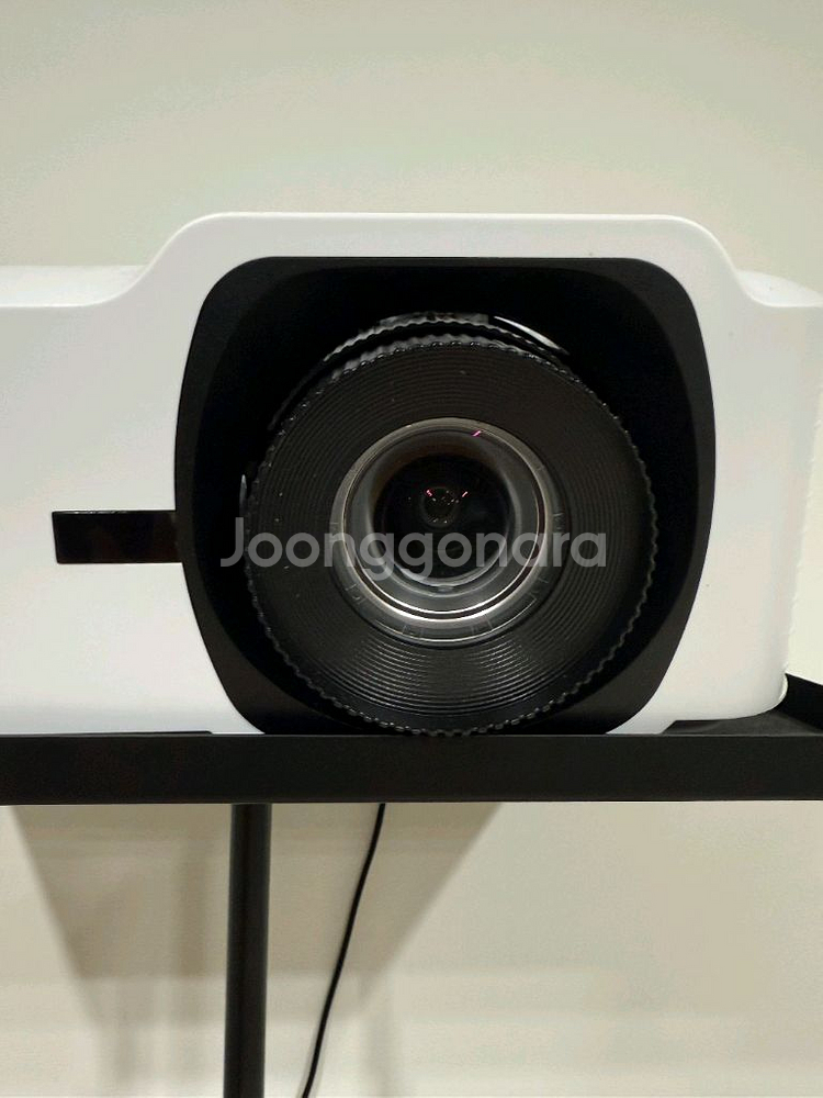 뷰소닉 LX700-4k 빔 프로젝터--1