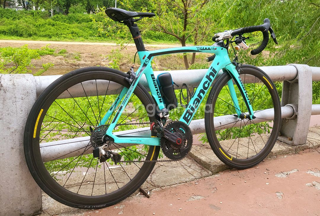 비앙키올트레xr4 판매합니다--4