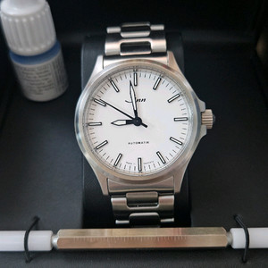 sinn 556 i 화이트 리미티드 에디션 판매