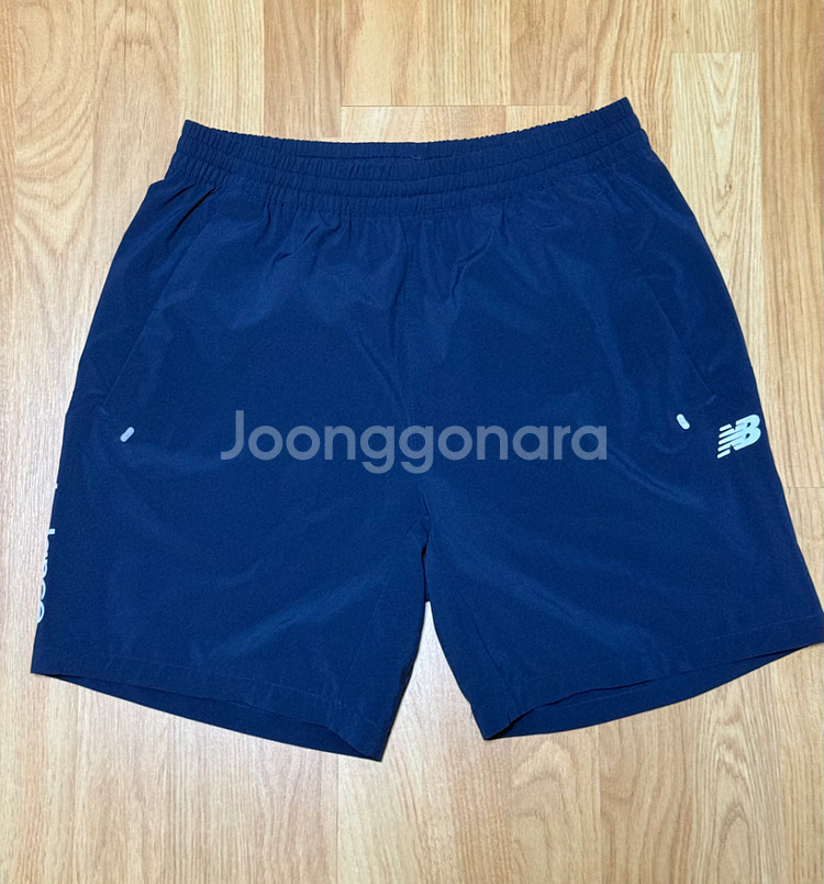 뉴발란스 우븐 반바지 팝니다--0