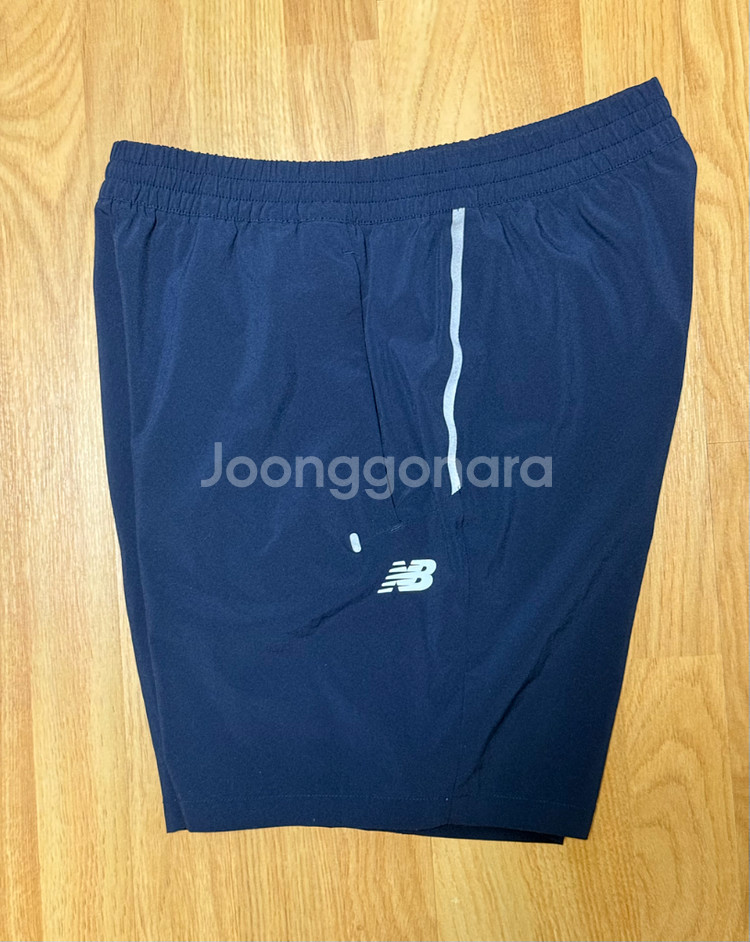 뉴발란스 우븐 반바지 팝니다--3