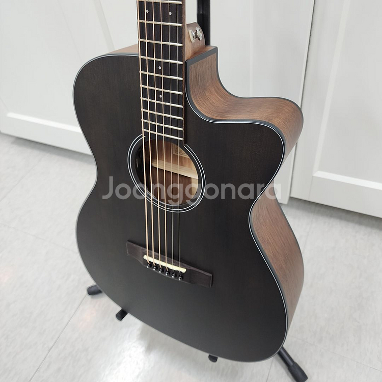 콜트 OM바디 올솔리드 기타 Core-OC Spruce--5