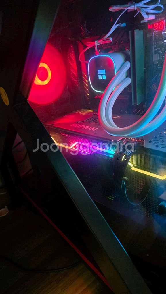 msi 3070ti 슈프림 핀매합니다. (풀박스 입니다--0