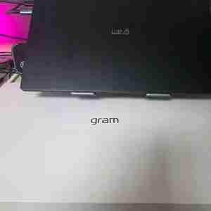 LG Gram 프로 AI 16인치 RTX 4050