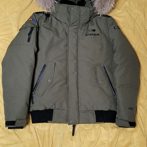 아이더 스투키 숏패딩 새제품