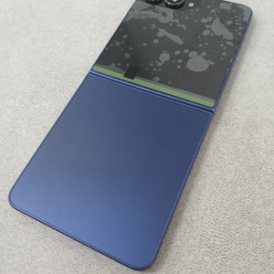 갤럭시 Z플립7 512GB 팝니다.[89만]