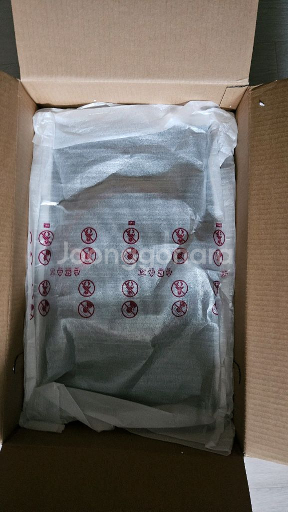 LG전자 울트라기어 24GN600 게이밍 모니터 팝니다--3