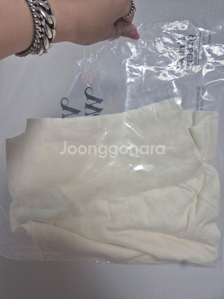 비비안웨스트우드 베아니트탑S 아이보리--2